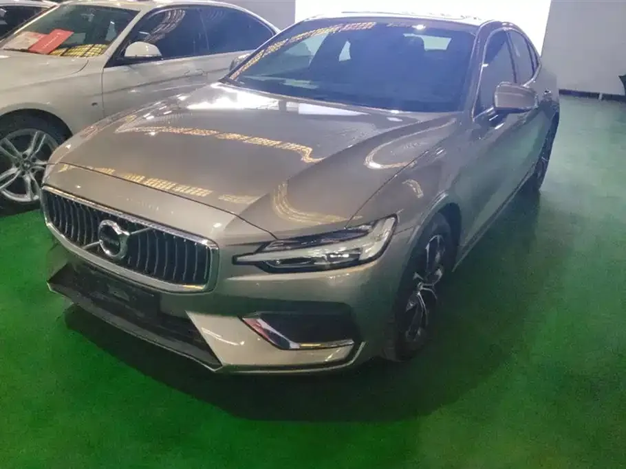 Volvo S60 2021 из CN, фото 1