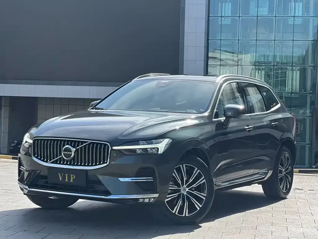 Volvo XC60 — фото 5