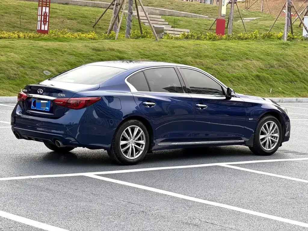 Infiniti Q50L 2021 из CN, фото 8