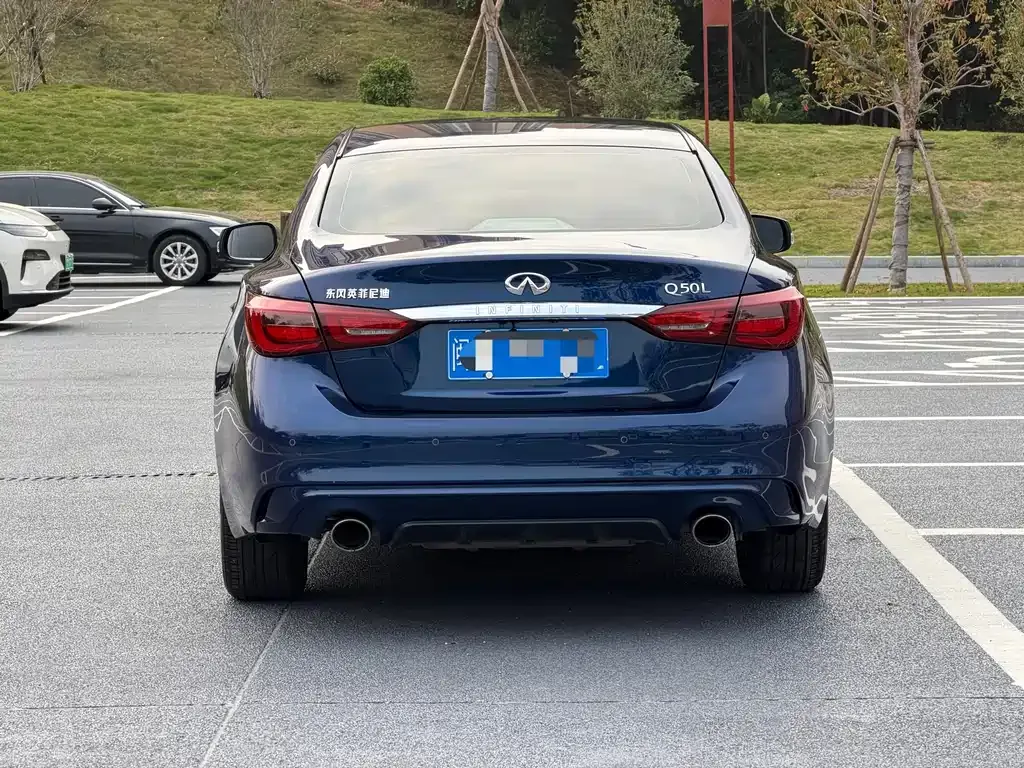 Infiniti Q50L 2021 из CN, фото 10