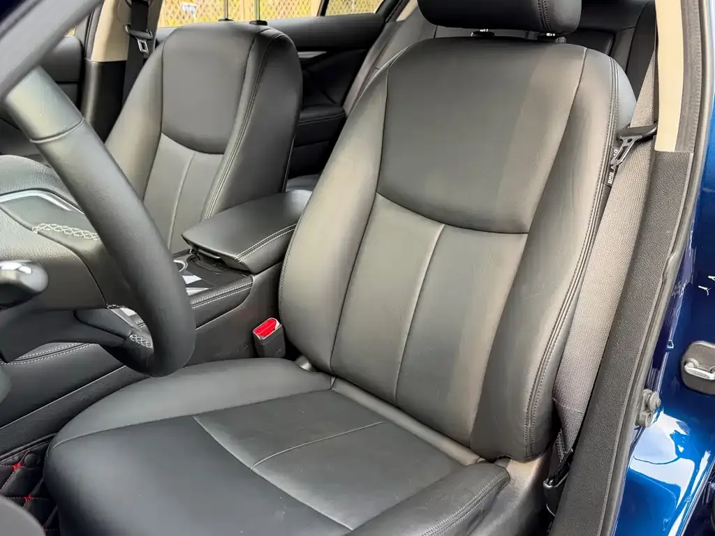 Infiniti Q50L 2021 из CN, фото 4