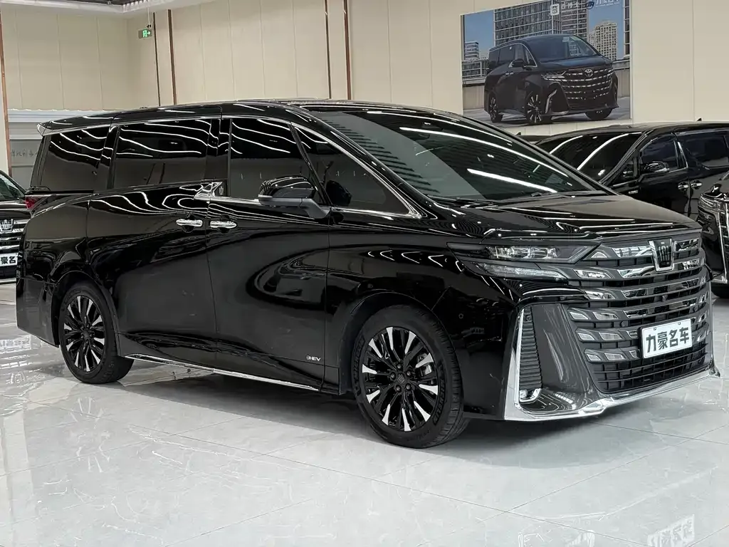 Toyota Vellfire — фото 9