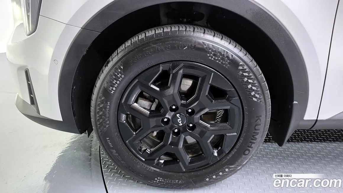Kia Sorento — фото 6