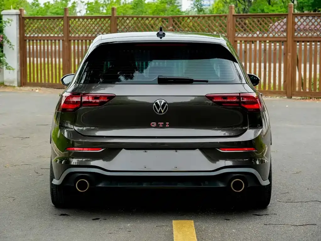Volkswagen Golf GTI — фото 2
