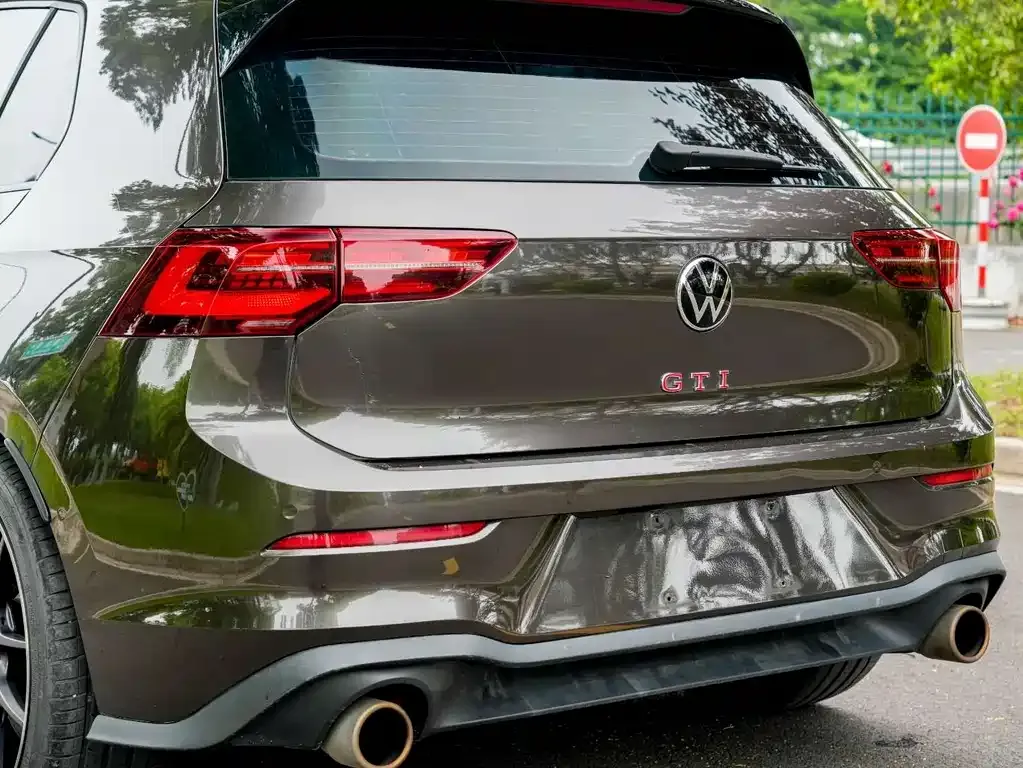 Volkswagen Golf GTI — фото 10