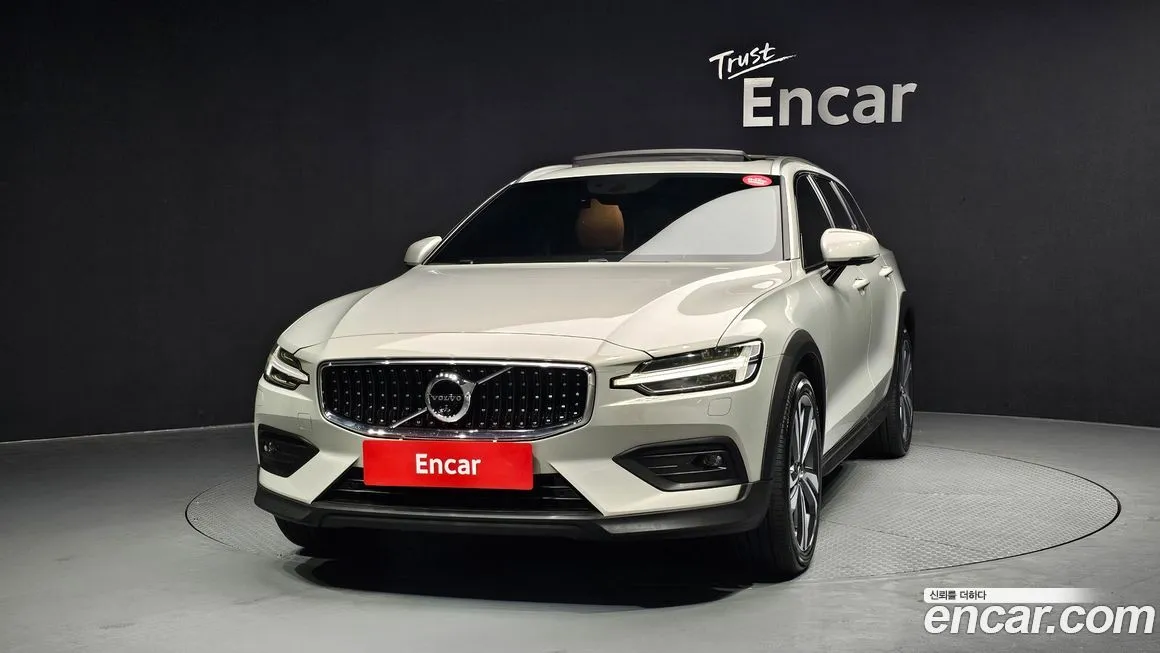 Volvo V60 2021 из KR, фото 4