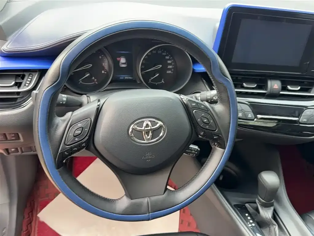 Toyota C-HR 2023 из CN, фото 4