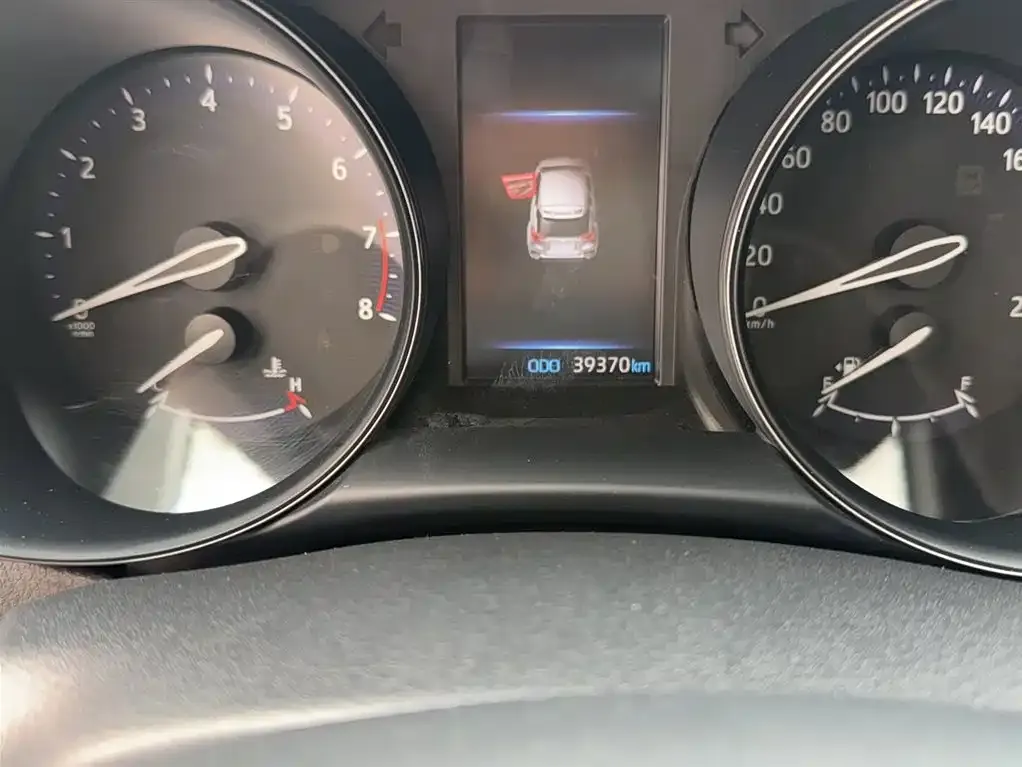 Toyota C-HR 2023 из CN, фото 2