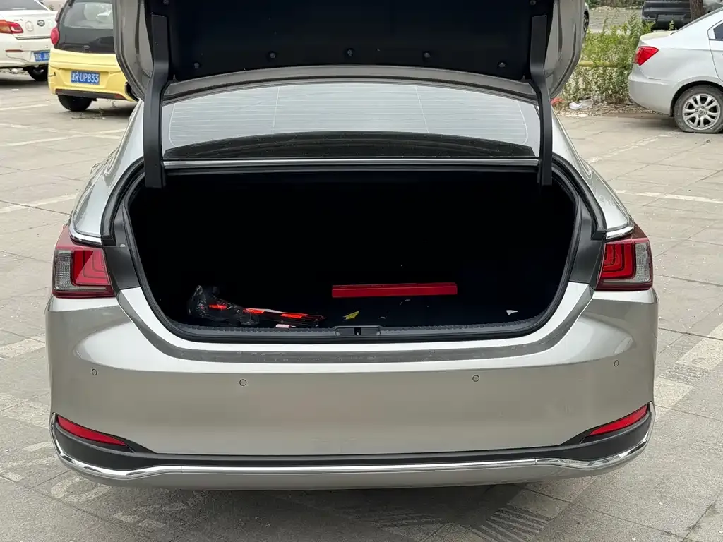 Lexus ES 2024 из CN, фото 3