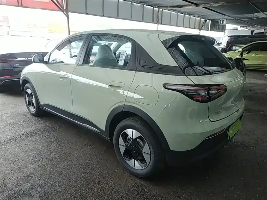 Geely Starburst — фото 7