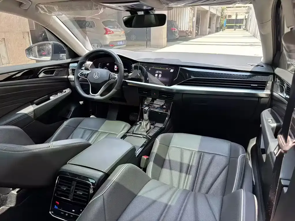 Volkswagen Passat — фото 9