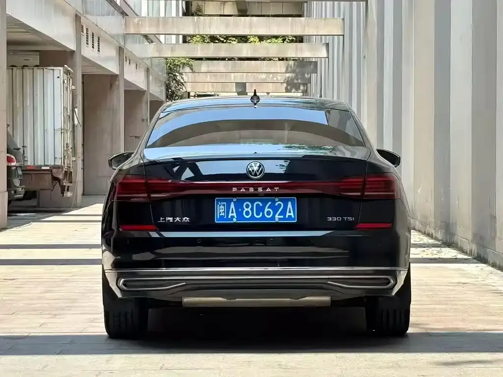 Volkswagen Passat — фото 3