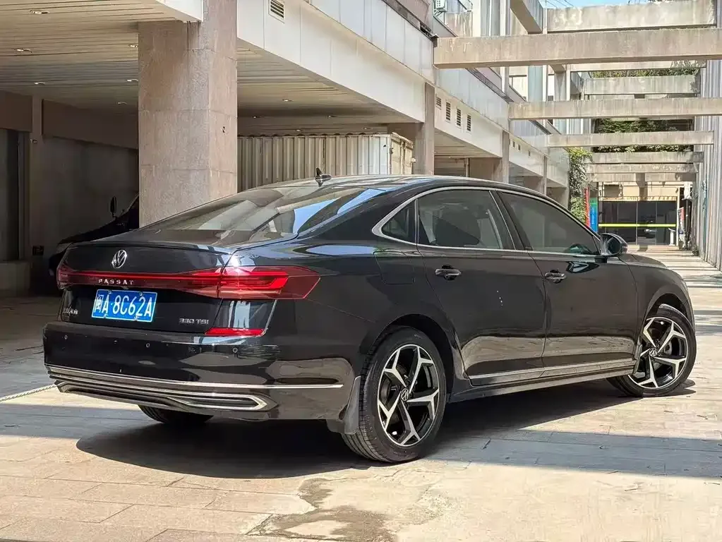 Volkswagen Passat — фото 2