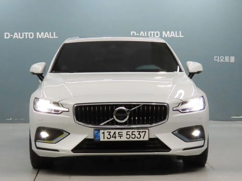 Volvo S60 — фото 10