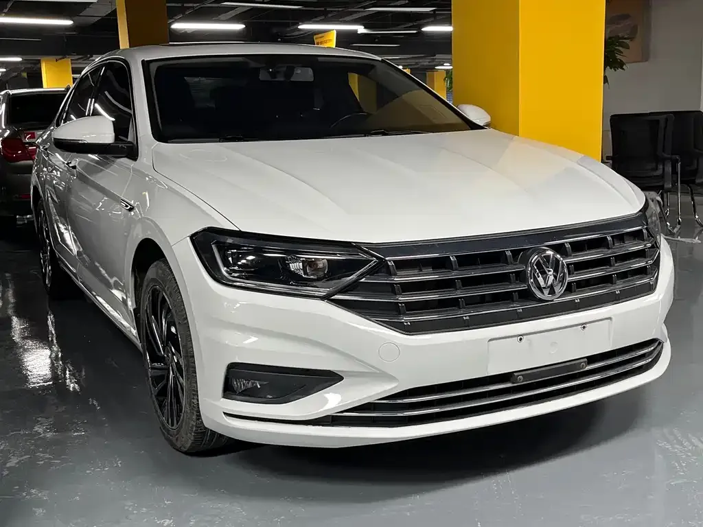 Volkswagen Sagitar — фото 7