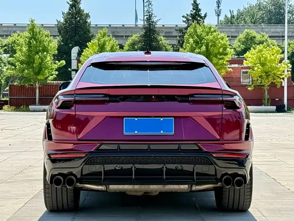 Lamborghini Urus — фото 7
