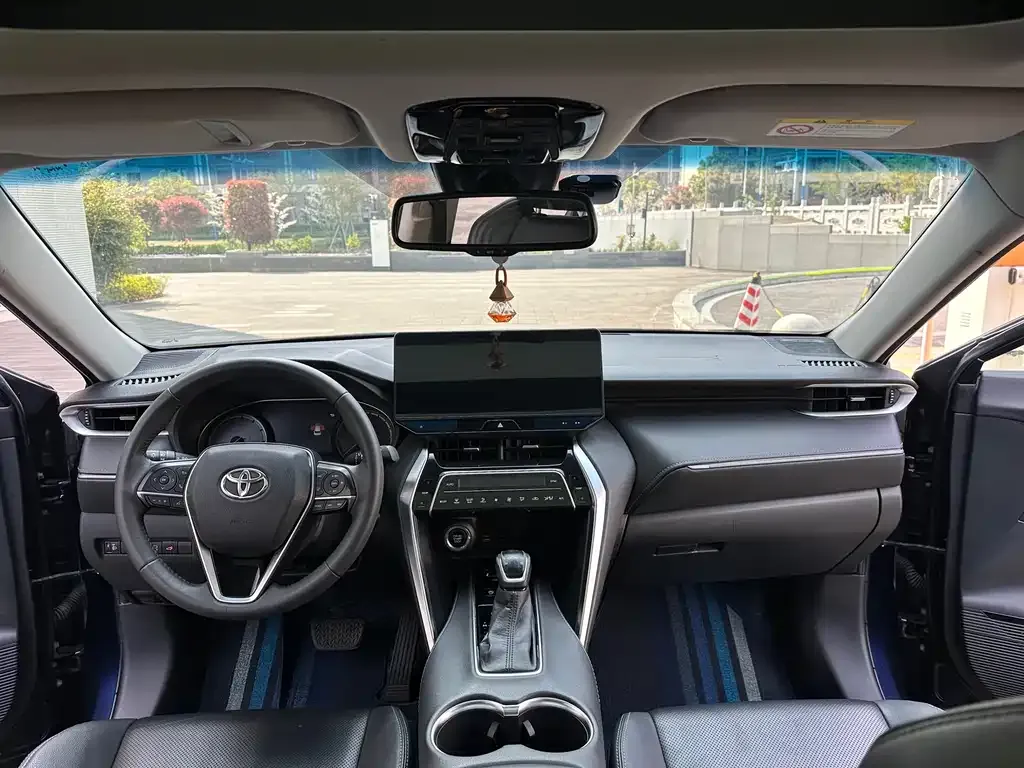 Toyota Harrier 2022 из CN, фото 4