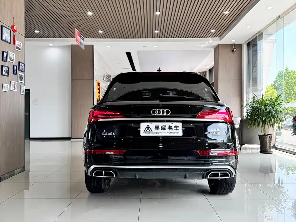 Audi Q5L — фото 3