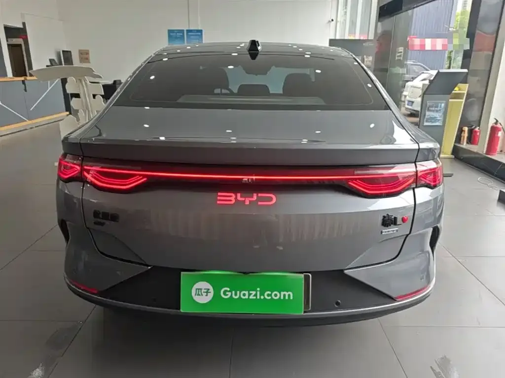 BYD Qin L — фото 9