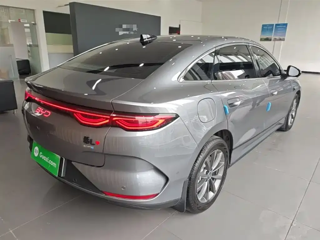 BYD Qin L — фото 10