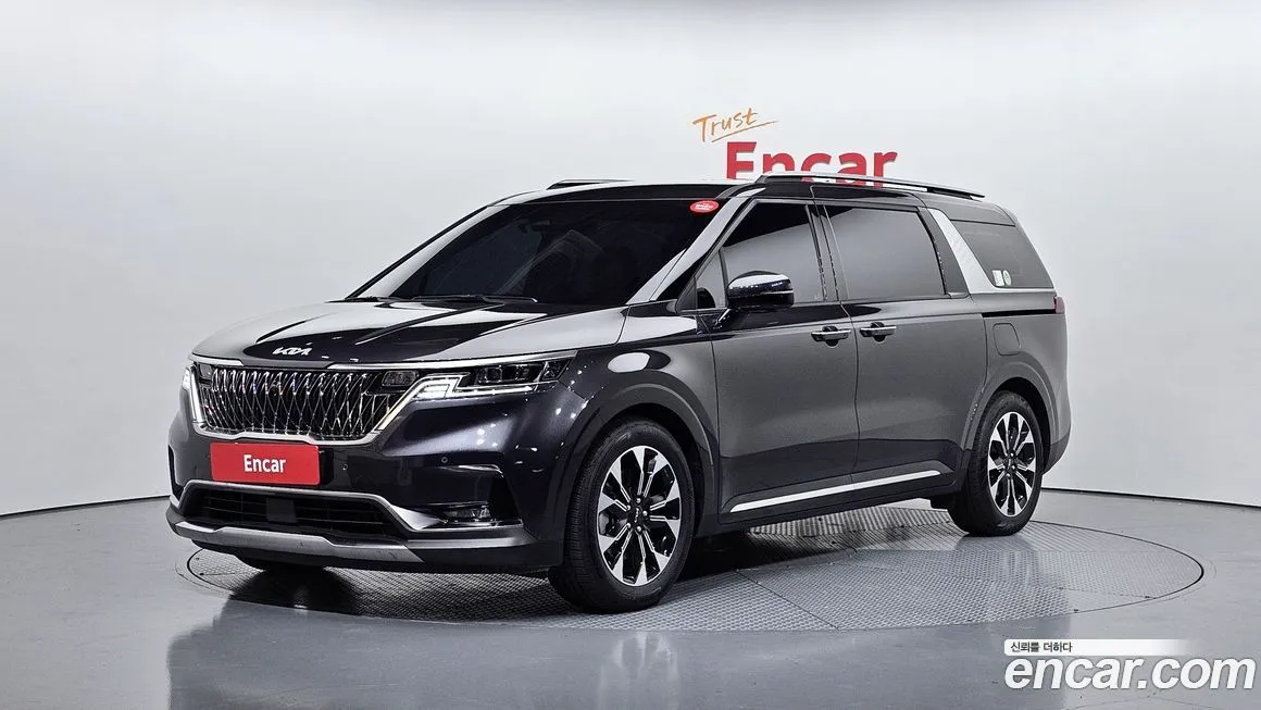 Kia Carnival — фото 1