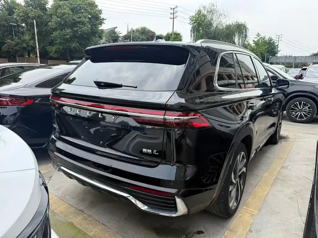 Geely Xingyue L — фото 4