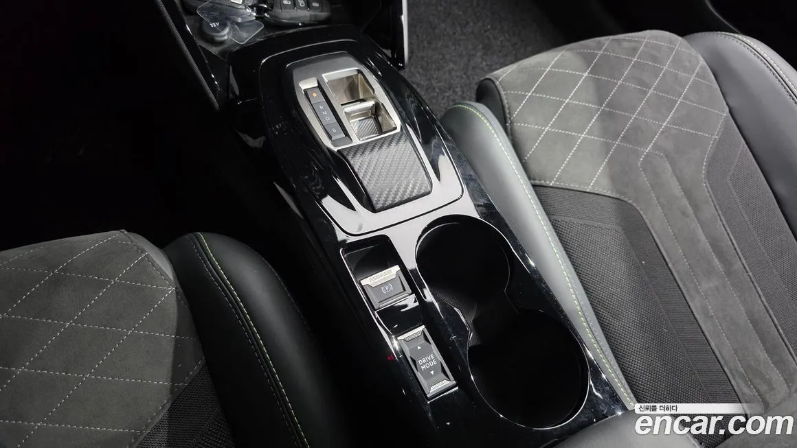 Peugeot 208 2023 из KR, фото 7