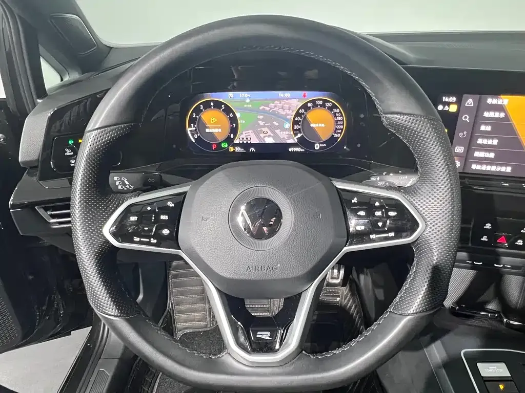 Volkswagen Golf 2023 из CN, фото 7