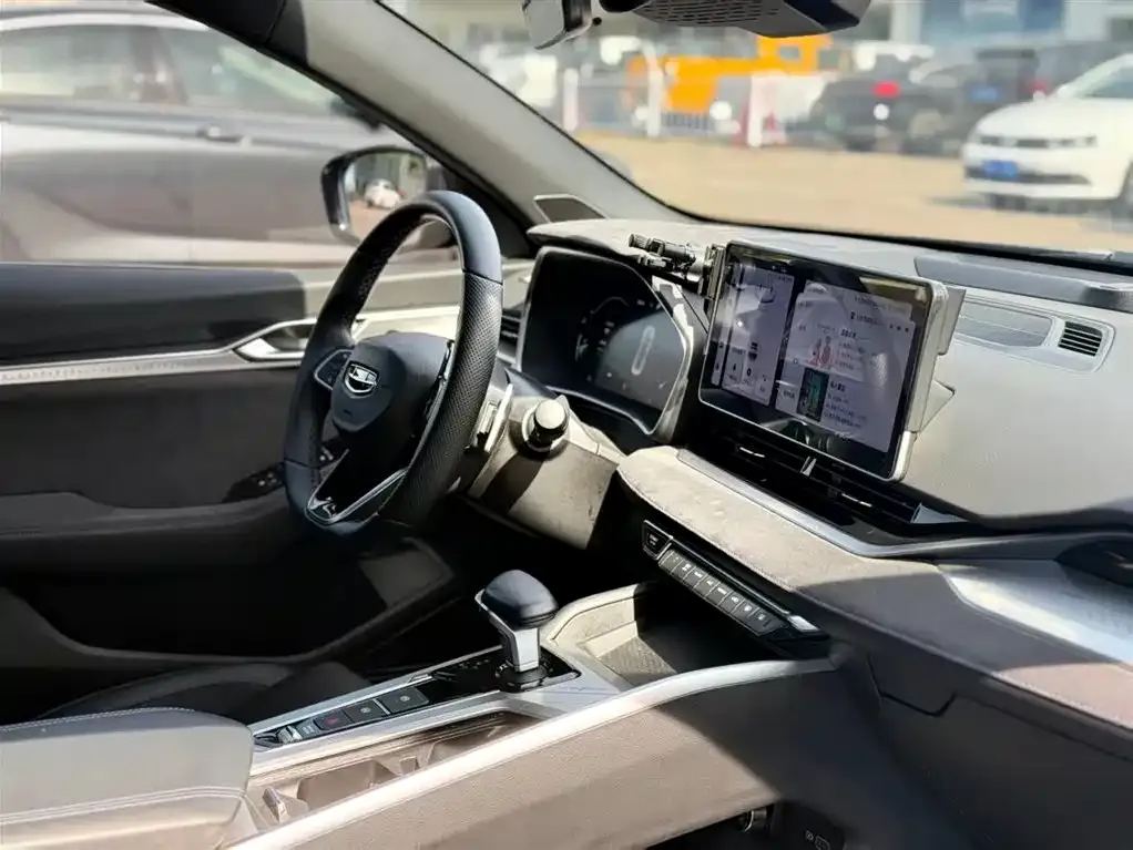Geely Xingrui — фото 8