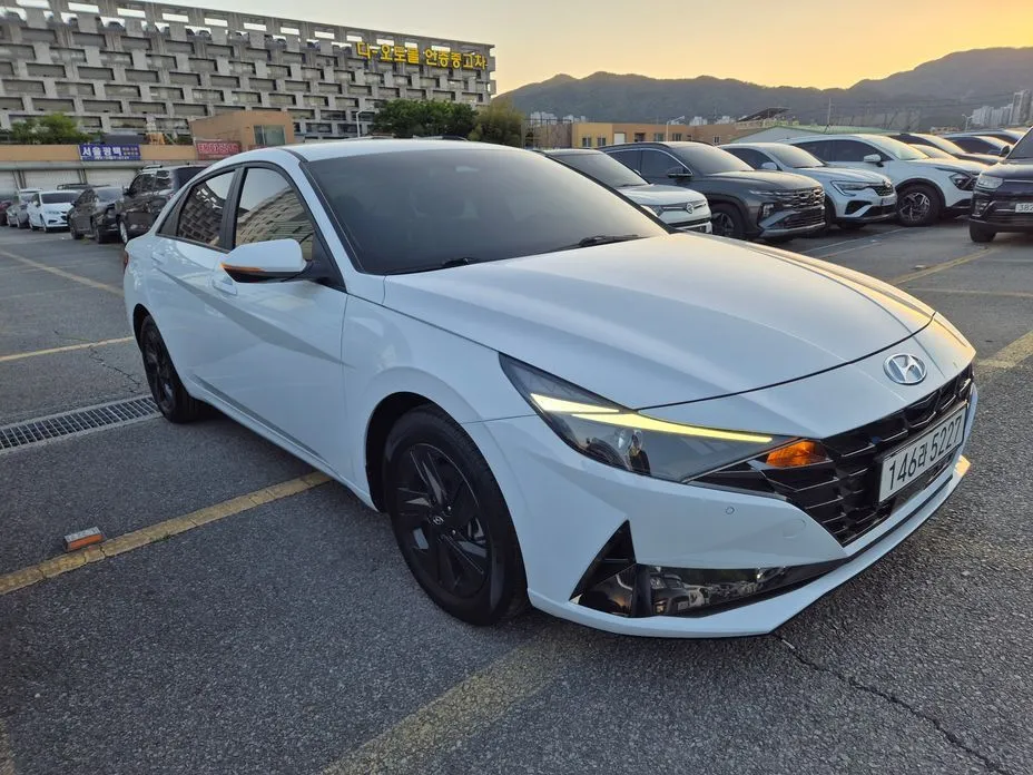 Hyundai AVANTE — фото 5