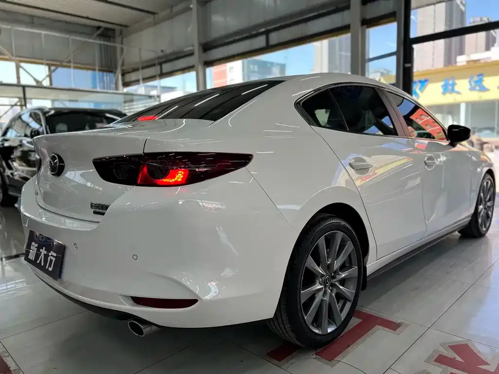 Mazda 3 Axela 2024 из CN, фото 6