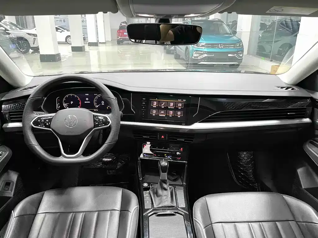 Volkswagen Passat — фото 5