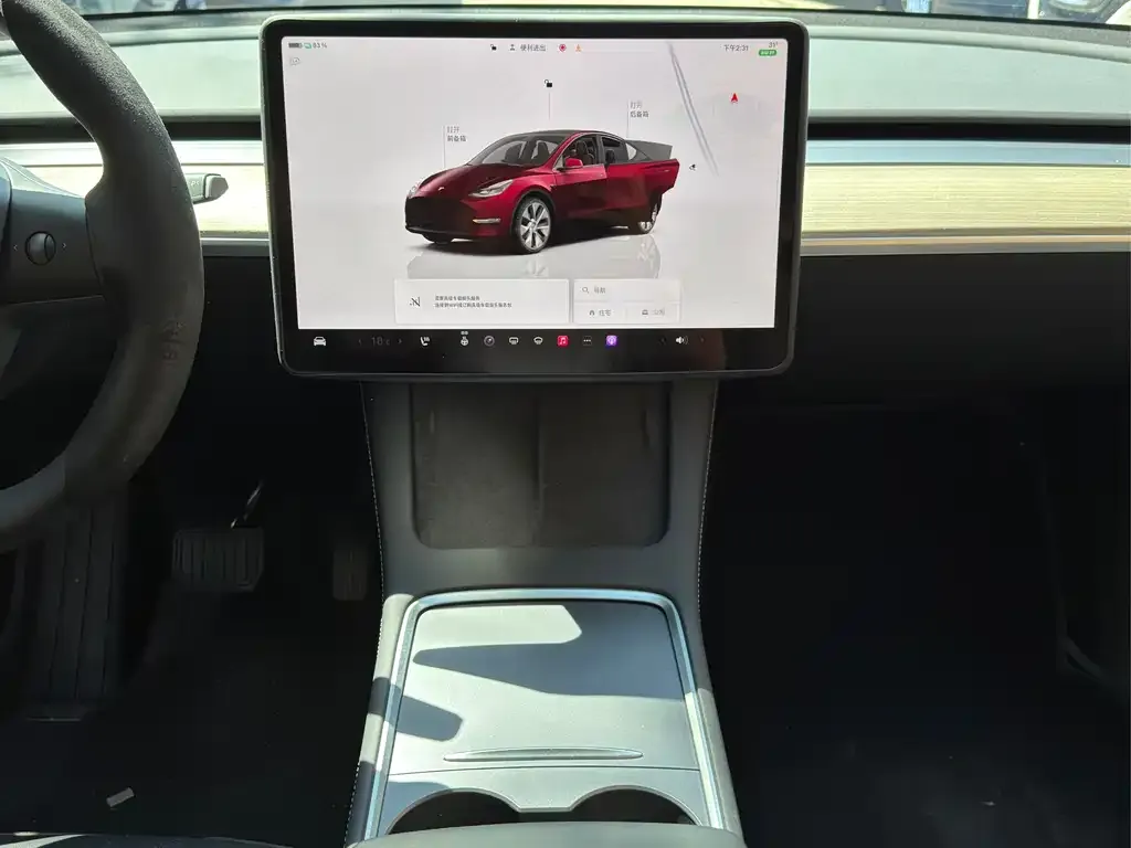 Tesla Model Y — фото 2