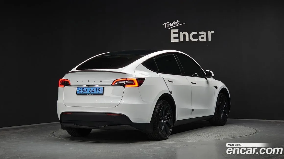 Tesla Model Y 2024 из KR, фото 3