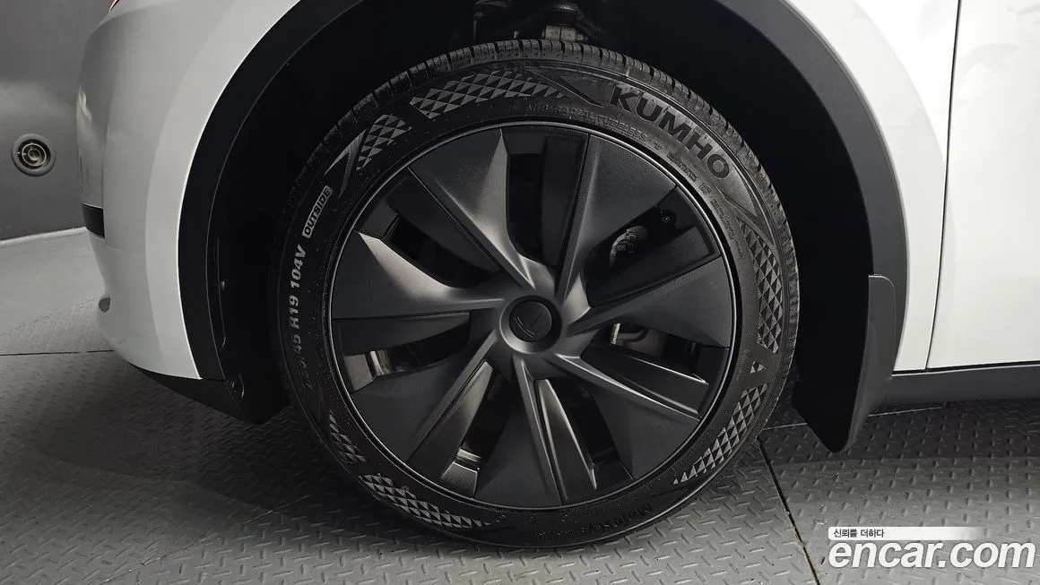 Tesla Model Y 2024 из KR, фото 6