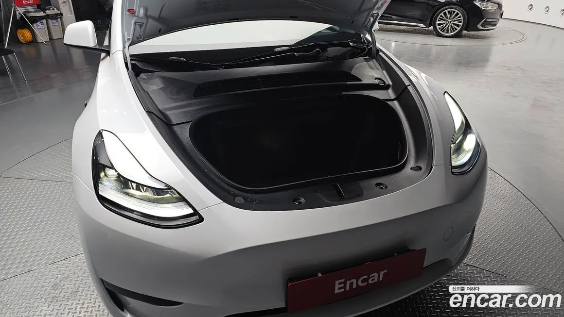 Tesla Model Y 2024 из KR, фото 8