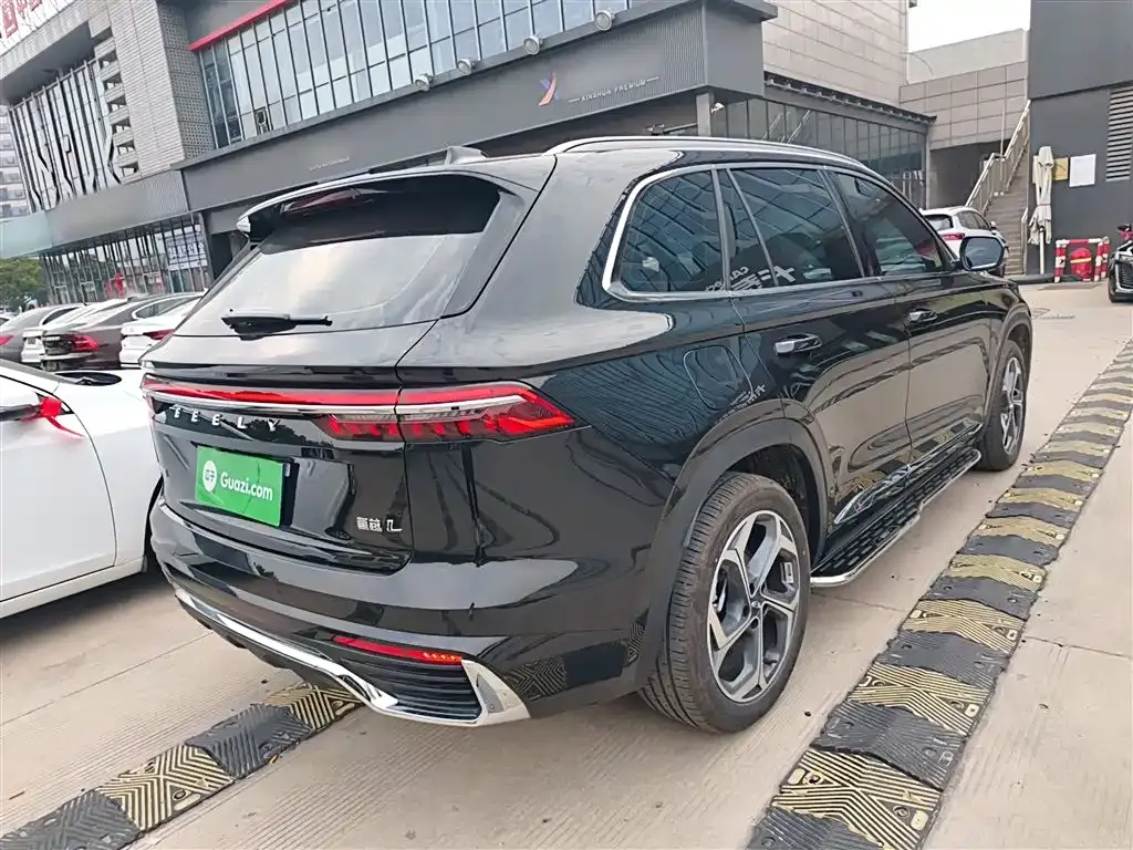Geely Xingyue L — фото 9