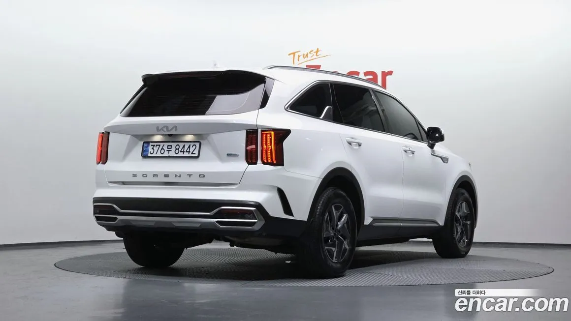 Kia Sorento — фото 10