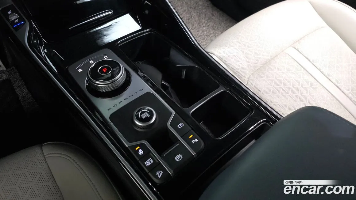 Kia Sorento — фото 8