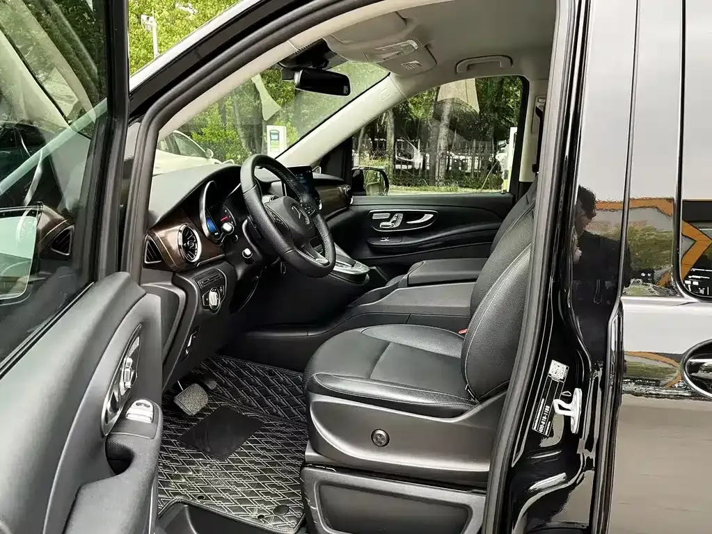 Mercedes-Benz V-Class 2022 из CN, фото 9