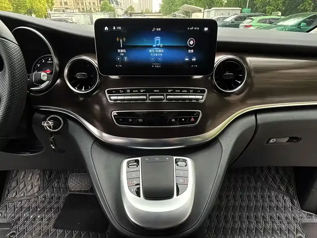 Mercedes-Benz V-Class 2022 из CN, фото 8