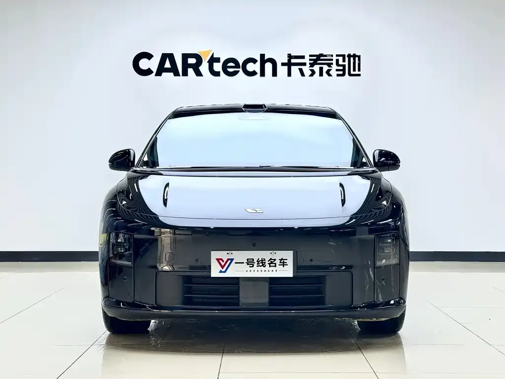 Li Auto i6 — фото 1