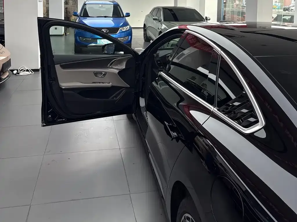 BYD Han 2025 из CN, фото 4