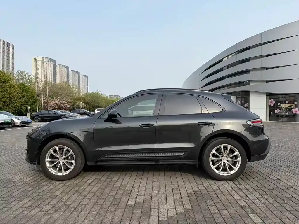 Porsche Macan — фото 6
