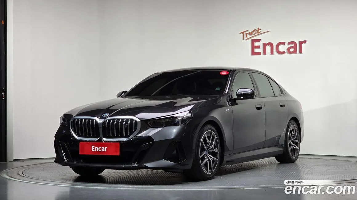 BMW i5