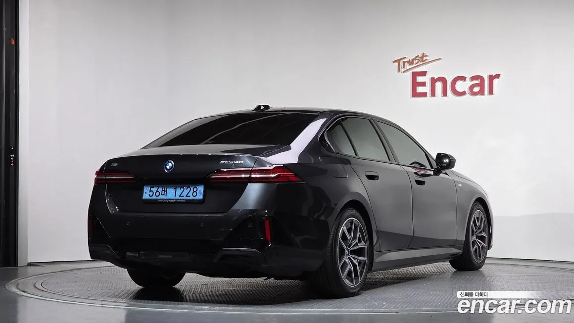 BMW i5 2024 из KR, фото 5