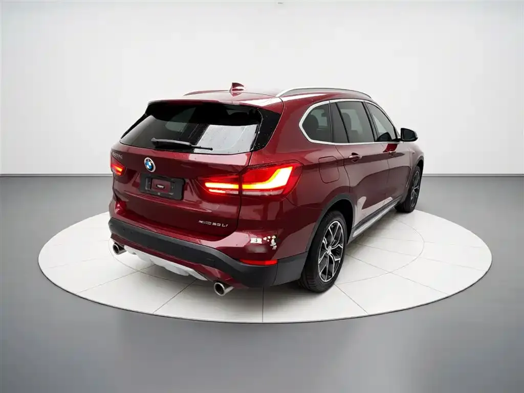 BMW X1 — фото 4