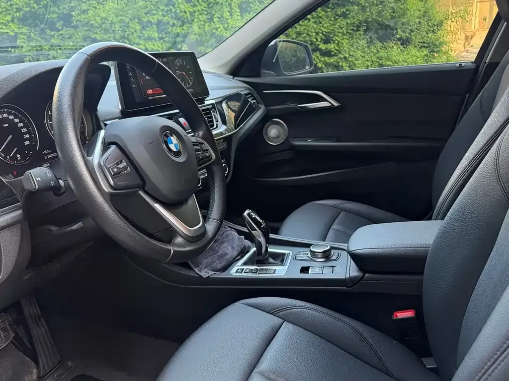 BMW 1 Series 2023 из CN, фото 6