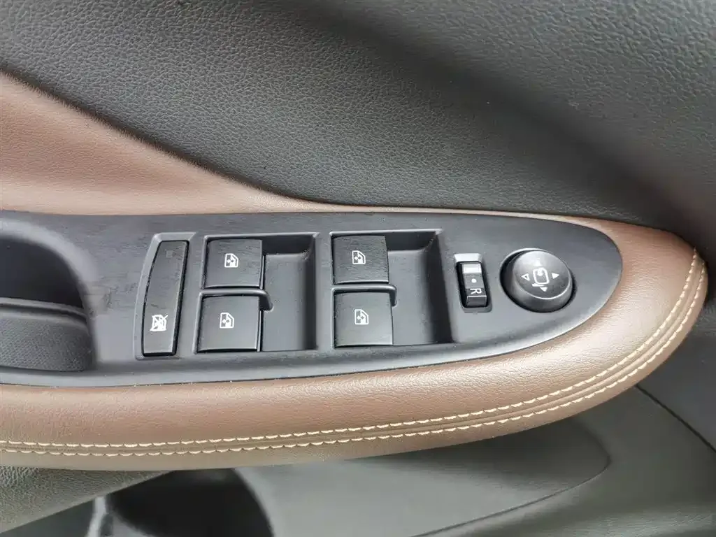Buick Envision Plus 2021 из CN, фото 10