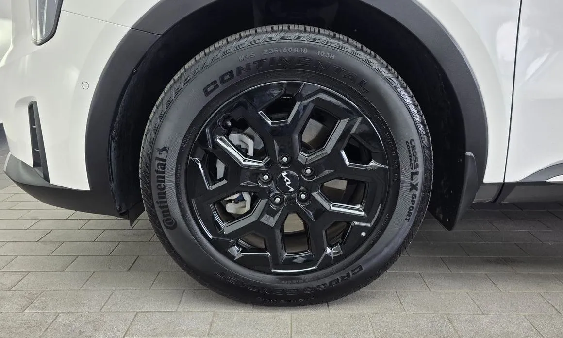 Kia Sorento — фото 9